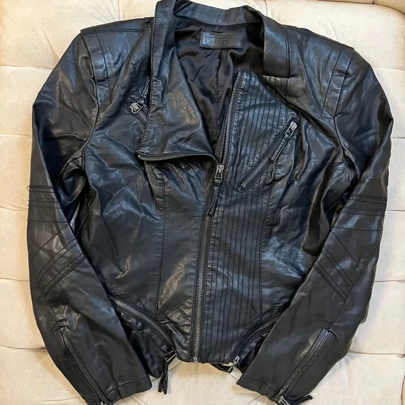 Blank NYC Faux Leather Moto Jacket - Picture 4 of 10